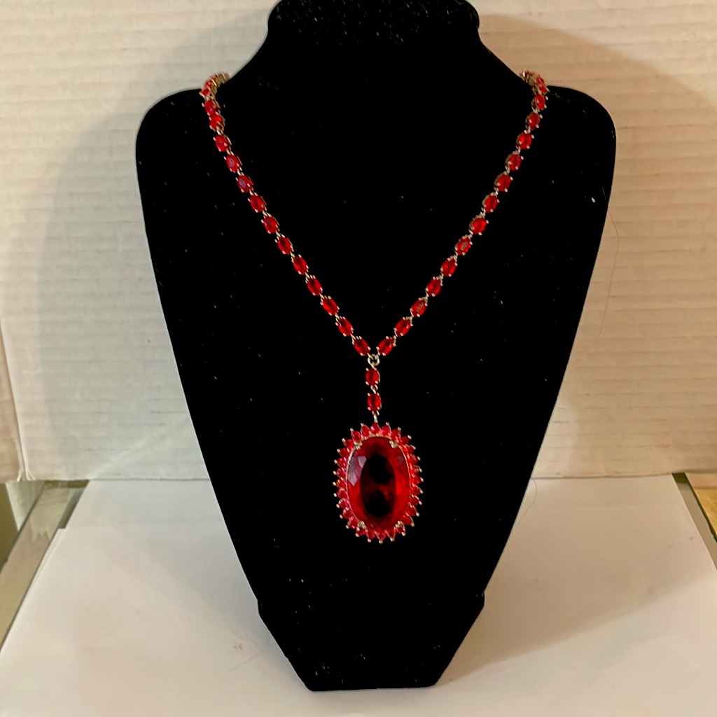 Garnet Necklace Masterpiece